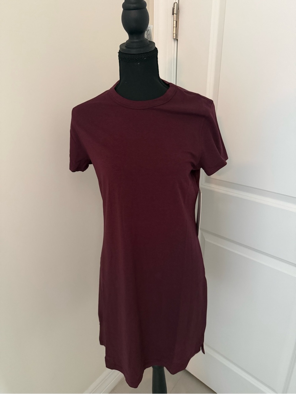 NWT Lululemon Classic-Fit Cotton-Blend T-Shirt Dress in GARN color - Picture 2 of 8